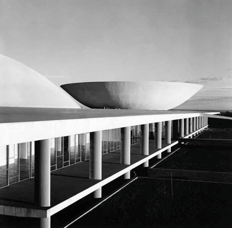 National Congress, Brasília, Brasil, around 1965. Photo Marcel Gautherot / Instituto Moreira Salles
