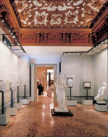 Original stucco work, friezes and decorations have been restored, as in one of the museum’s most significant rooms, dedicated to Adolfo Wildt