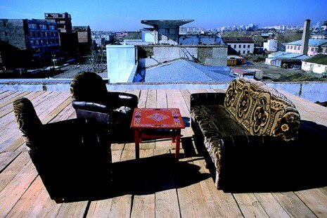 <i>The Gear on the Roof</i> video directed by Céline Pétreau, Michèle Pèdezert, France, 2003
