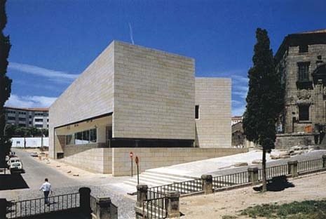 Galician Museum of Contemporary Art, 1990. Photo Allesandra Chemello
