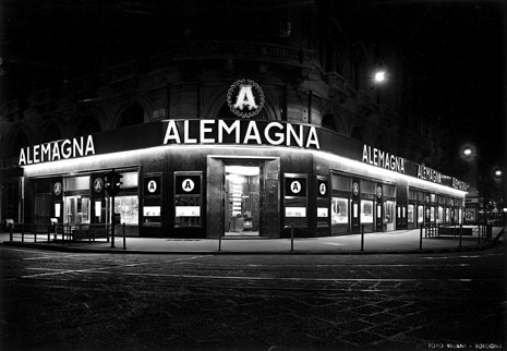 Bar pasticceria Alemagna, piazza Duomo, Milano, 1956