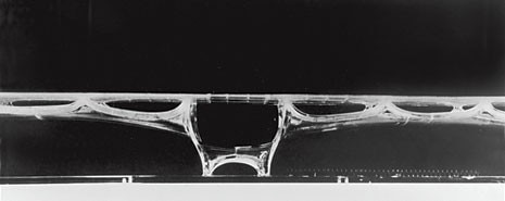 Methacrylate model of two spans, scale 1:100. 
The model was used to carry out testing with electric strain gauges. 
Photo Domus archives

