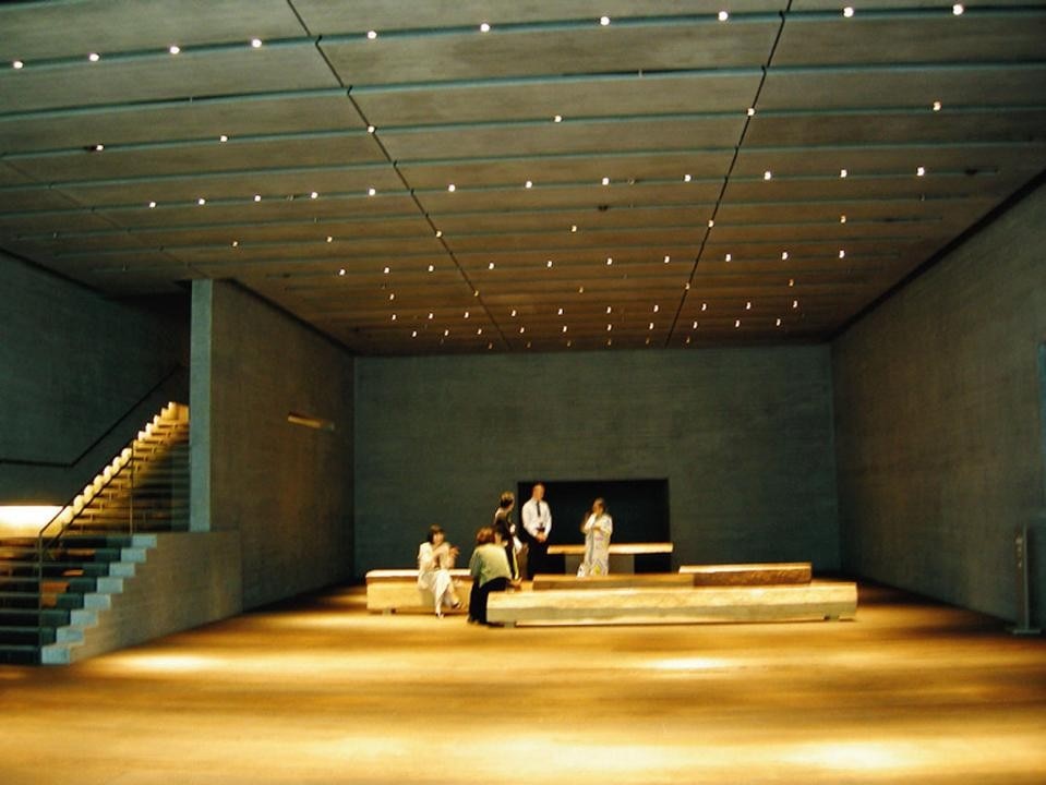 The underground space
is reached via a large
flight of steps 
