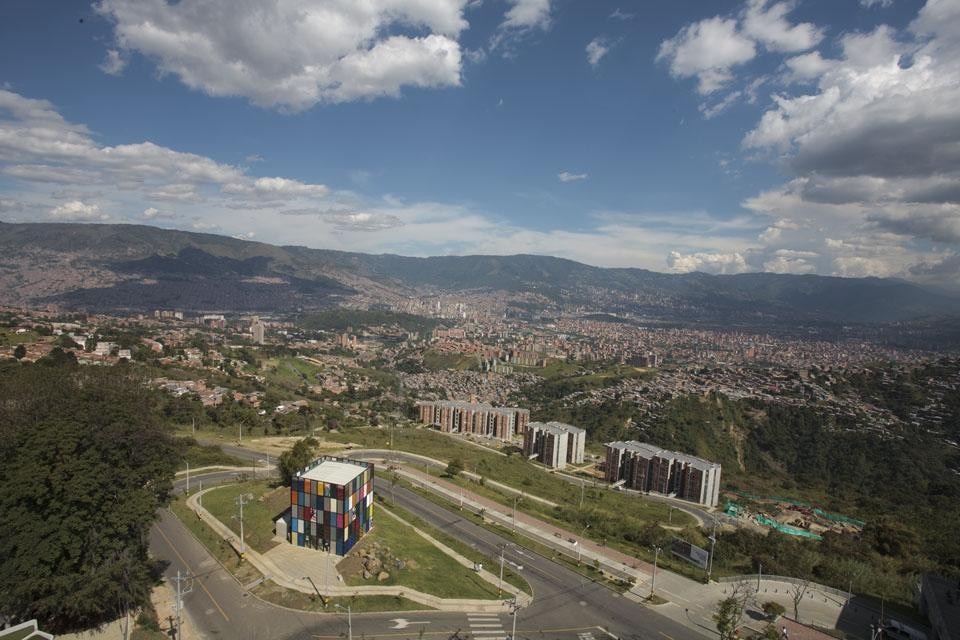 The “second life” of the Pabellón desconectado: a community centre in Parajito, Medellín (photo by Sergio Gomez).