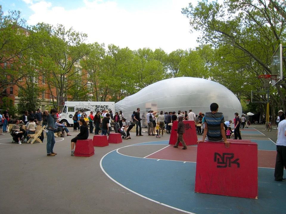 The Spacebuster at the Festival of Ideas for the new City. Photograph by Gideon Fink Shapiro.