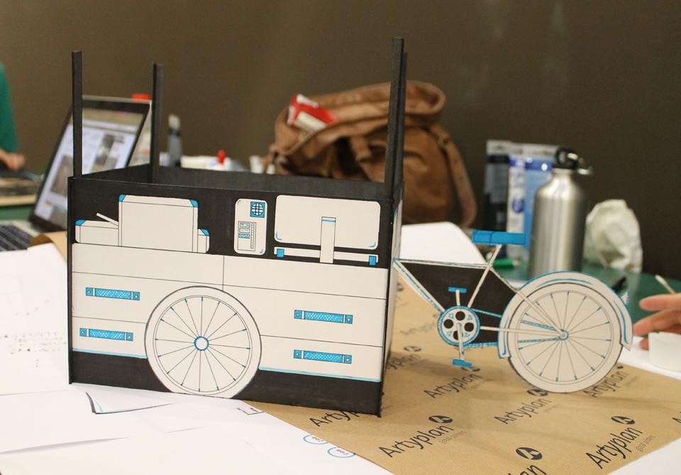 Among the first proposals for a museum on wheels. Among the first proposals for a museum on wheels.