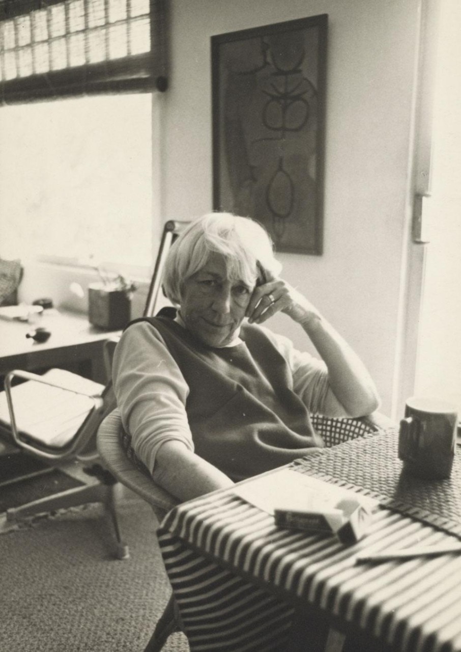 Esther McCoy at work, Santa Monica, California, c. 1985. Courtesy of Esther McCoy Papers, Archives of American Art, Smithsonian Institution.
