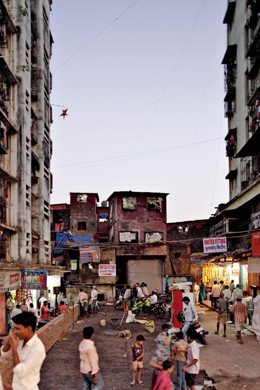 High-rise housing projects
built under the Slum
Rehabilitation Authority
are slowly replacing
locally developed low rise
settlements