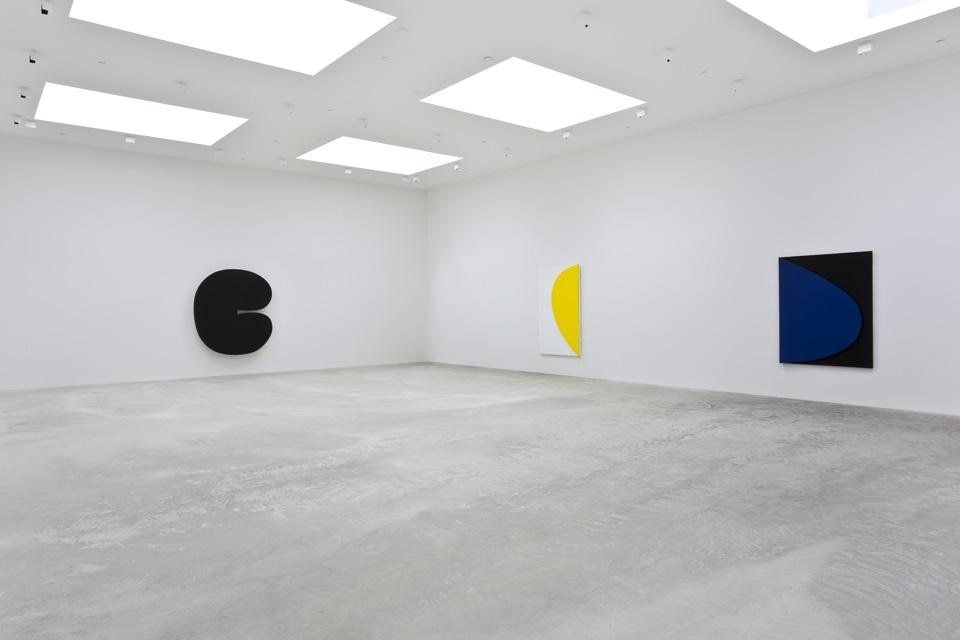The venue opened its West Coast outpost in late January with the exhibition <em>Ellsworth Kelly: Los Angeles</em>, a collection of the 88-year old artist's spare geometries