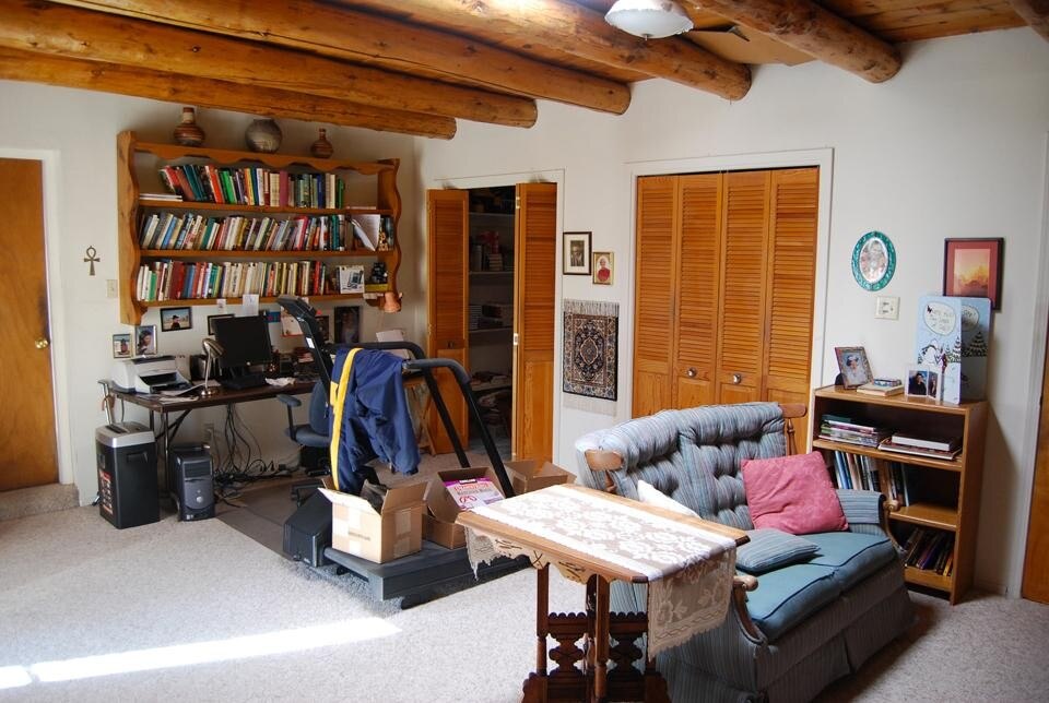 Inside the home of Rudolfo Anaya, where we are greeted by amazing Mexican food