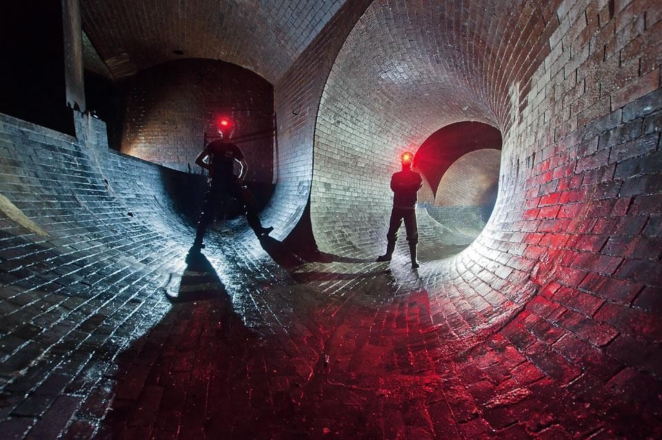 Yaz and
Garrett inside the sewerage
system underneath Stockwell
Tube Station