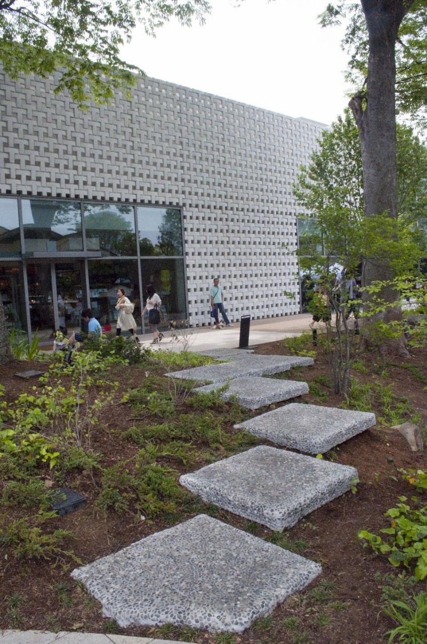 T-Site Tsutaya Books, Klein Dytham Architecture