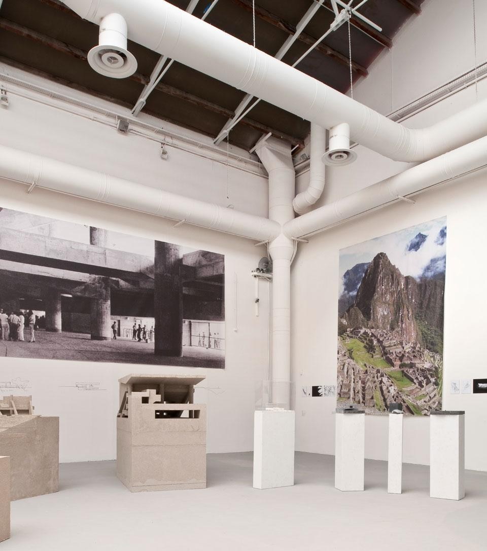 The new and ancient worlds brought face to face: left, the Serra Dourada stadium designed by Mendes da Rocha and, right, the ruins of Machu Picchu. Photo by Venice Biennale