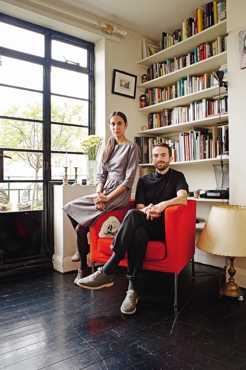 In 2009 Oldfield and Naik set up Myrdle Court
Press as a means to support
and give visibility to their
work with the realisation of
graphically advanced books
designed for maximum
legibility, utilising high-quality
materials entrusted to local
printers and an independent
distributor. Oldfield and Naik’s
main ambition is to provide a
remedy for the chronic lack
of critical discussion, and
compensate for the reduced
credibility in the democratic
system of today’s rapidly and
chaotically expanding urban
fabrics In 2009 Oldfield and Naik set up Myrdle Court
Press as a means to support
and give visibility to their
work with the realisation of
graphically advanced books
designed for maximum
legibility, utilising high-quality
materials entrusted to local
printers and an independent
distributor. Oldfield and Naik’s
main ambition is to provide a
remedy for the chronic lack
of critical discussion, and
compensate for the reduced
credibility in the democratic
system of today’s rapidly and
chaotically expanding urban
fabrics