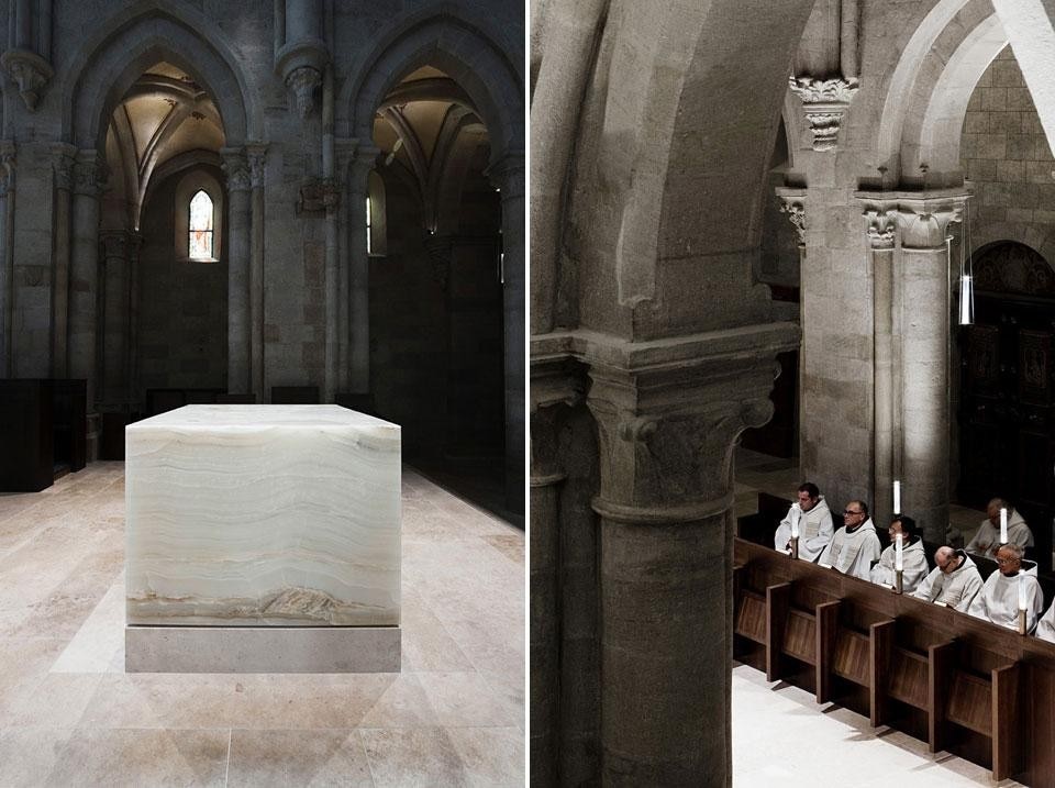 Left: onyx is named in Genesis as being present in the Garden of Eden and in the Book of Revelation as one of the twelve precious stones identified in the foundations of the New Jerusalem. Right: The warm reddish hues of the solid walnut stalls and pews create an important visual connection with the surviving marble elements of the medieval interior