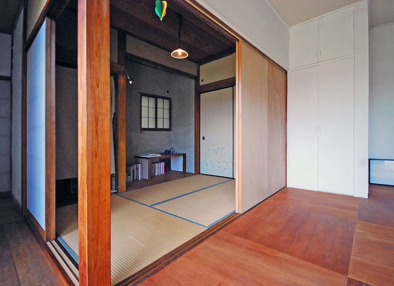 Scaled Back House Scaled Back House