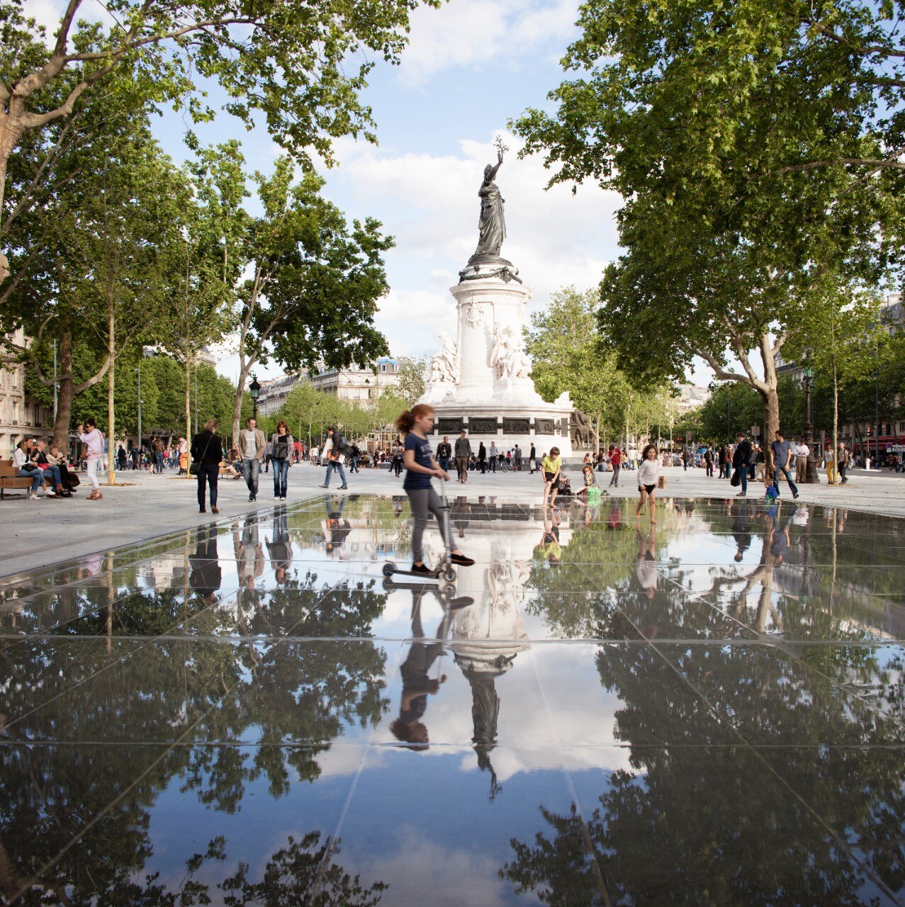 TVK: Place de la Rèpublique TVK: Place de la Rèpublique
