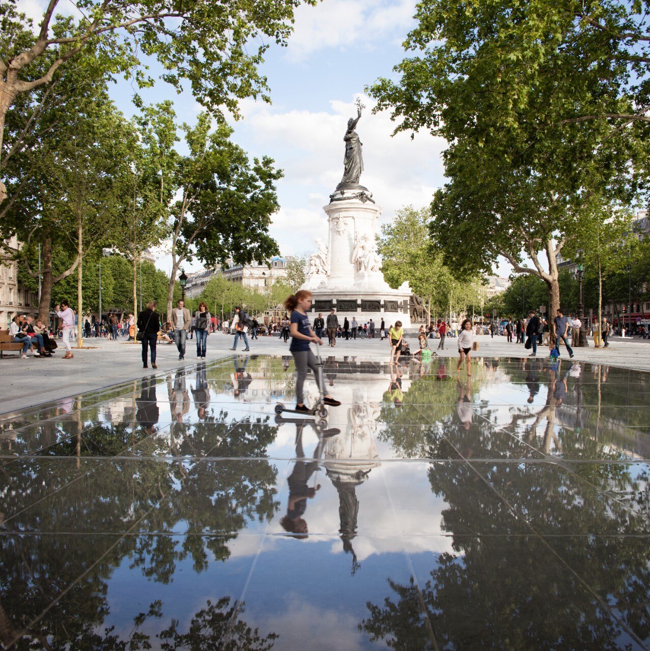 TVK: Place de la Rèpublique 