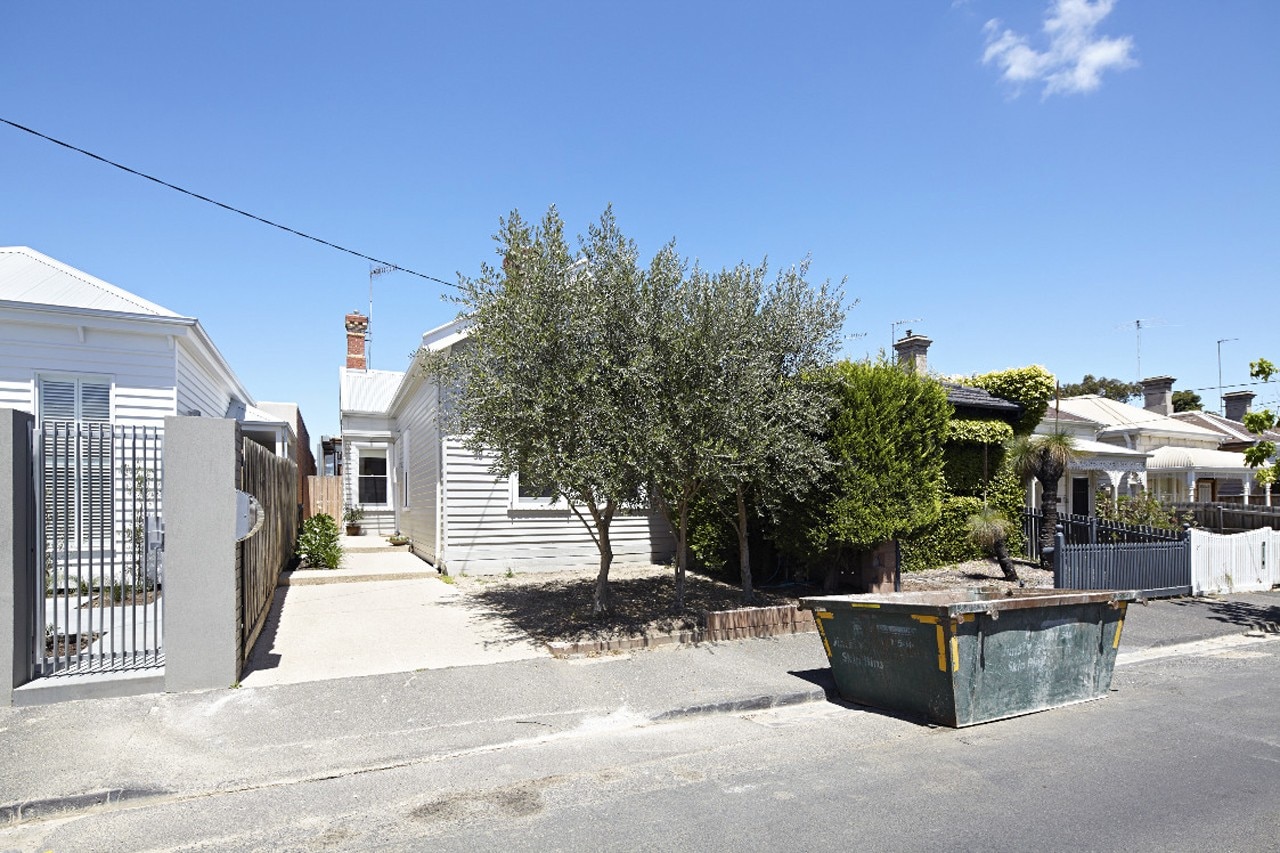 Convertible Courtyards House