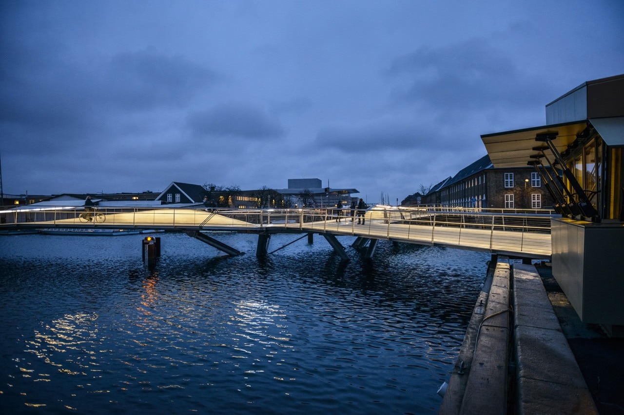 Dietmar Feichtinger Architectes, Butterfly bridge over Christianshavns Kanal and Trangraven, Copenhagen