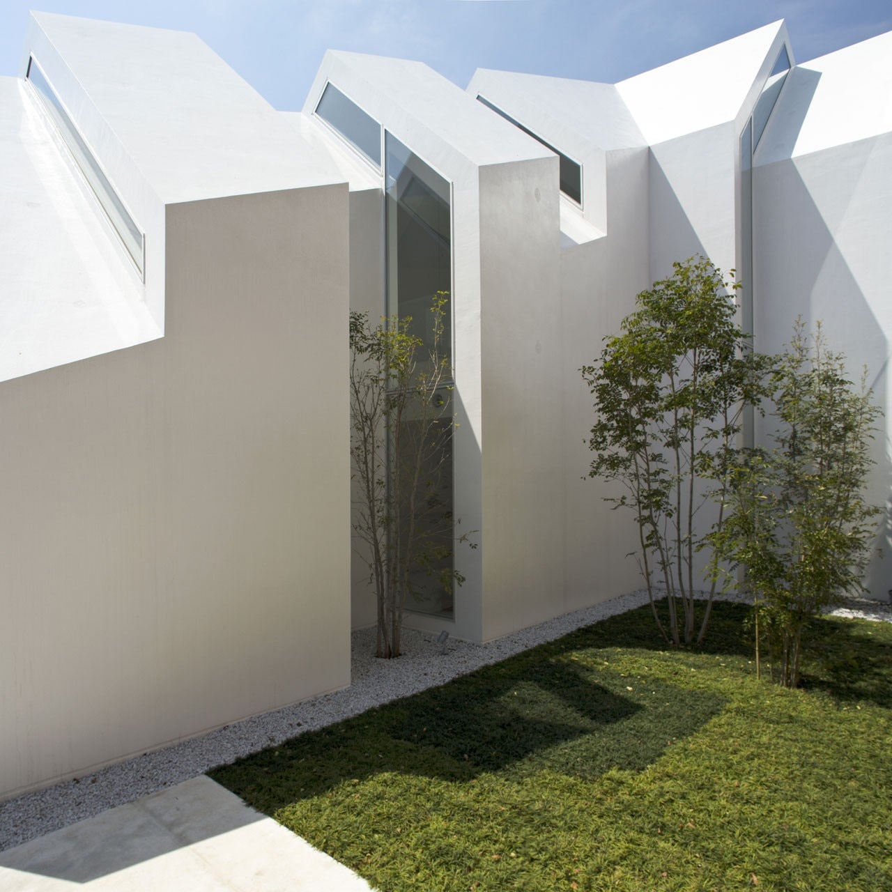 Hkl studio, Asahicho clinic, Tokyo, Japan