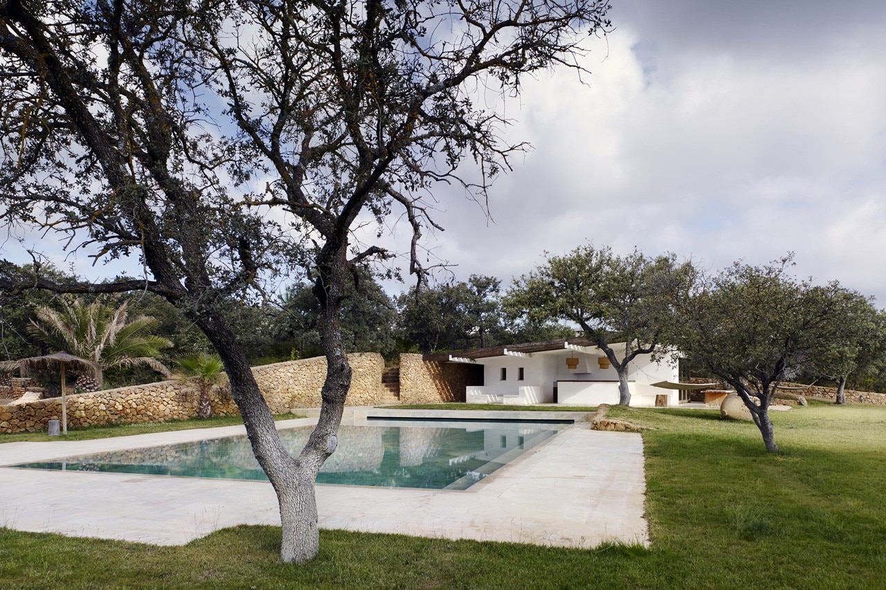 Roz Barr Architects, Pool House, Sierra Nevada, Spain