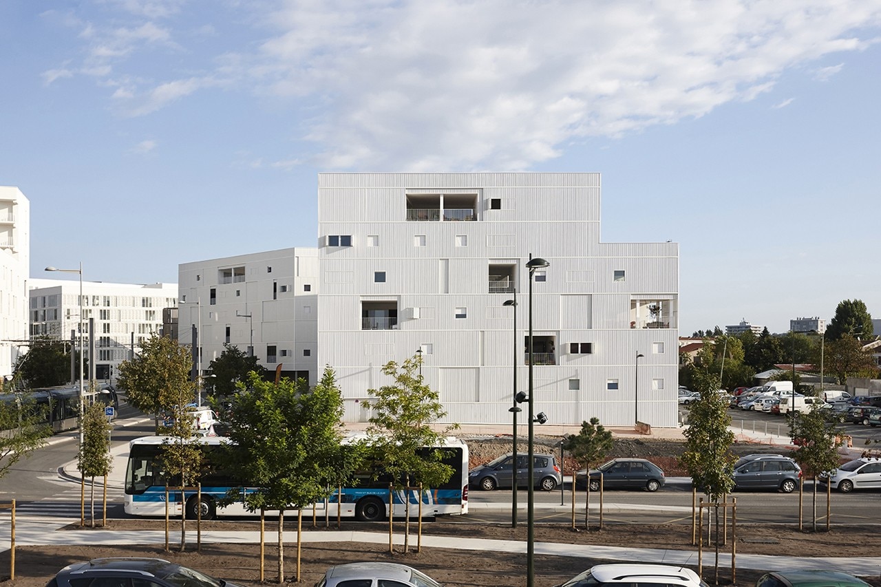 LAN Architecture, Carré Lumière, District Terres Neuves, Bègles, France. Photo © Julien Lanoo and LAN Architecture