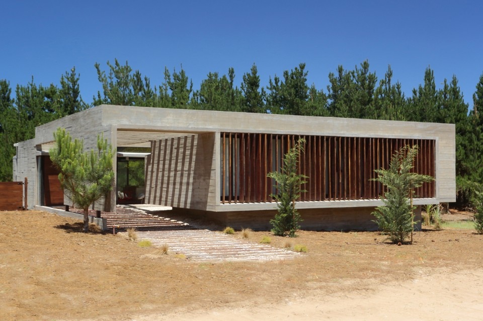 Besonías Almeida arquitectos, S&S House, Costa Esmeralda, Pinamar, Buenos Aires, Argentina