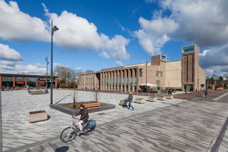 De Zwarte Hond, Drechterland Town Hall, Hoogkarspel, The Netherlands