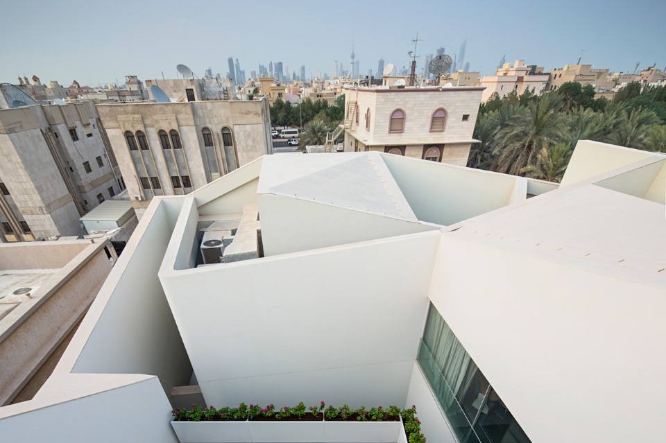 AGi architects, Wall House