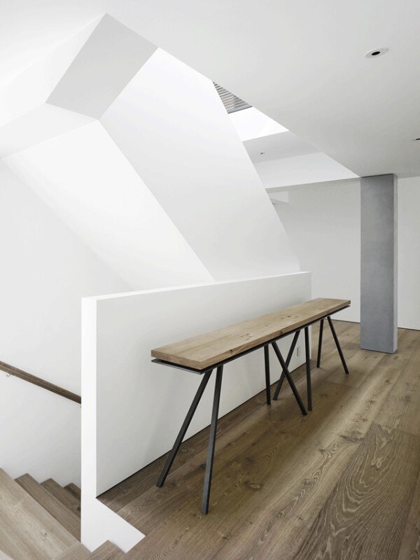Ida&Billy Architects, Bridged House, Kowloon Tong, Hong Kong, 2015 Ida&Billy Architects, Bridged House, Kowloon Tong, Hong Kong, 2015