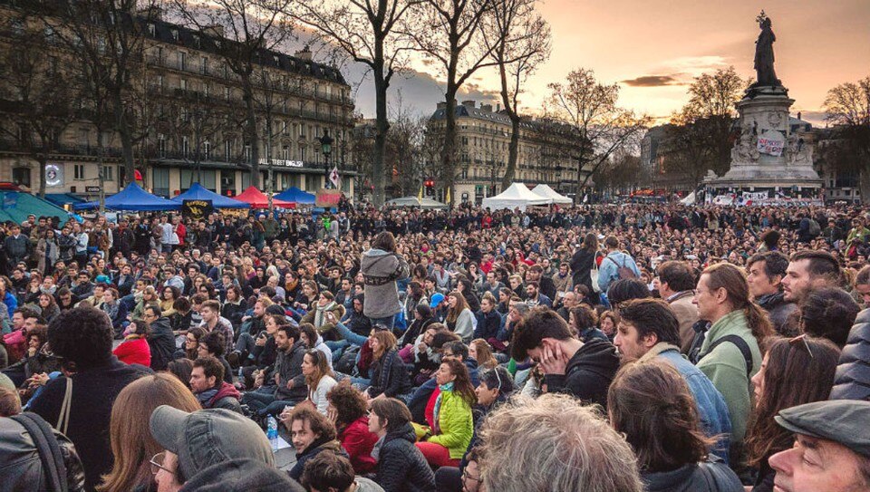 Archi Debout, place de la République, Paris