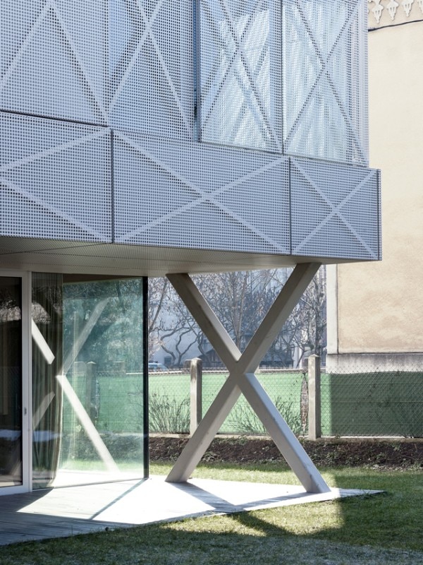 OFIS Architects, Villa Criss Cross Envelope, Ljubljana, 2015
