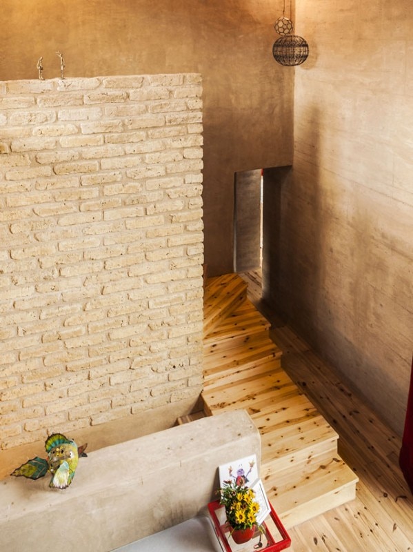 Edra Arquitectura km0, Rammed Earth House, Ayerbe, Spain, 2014