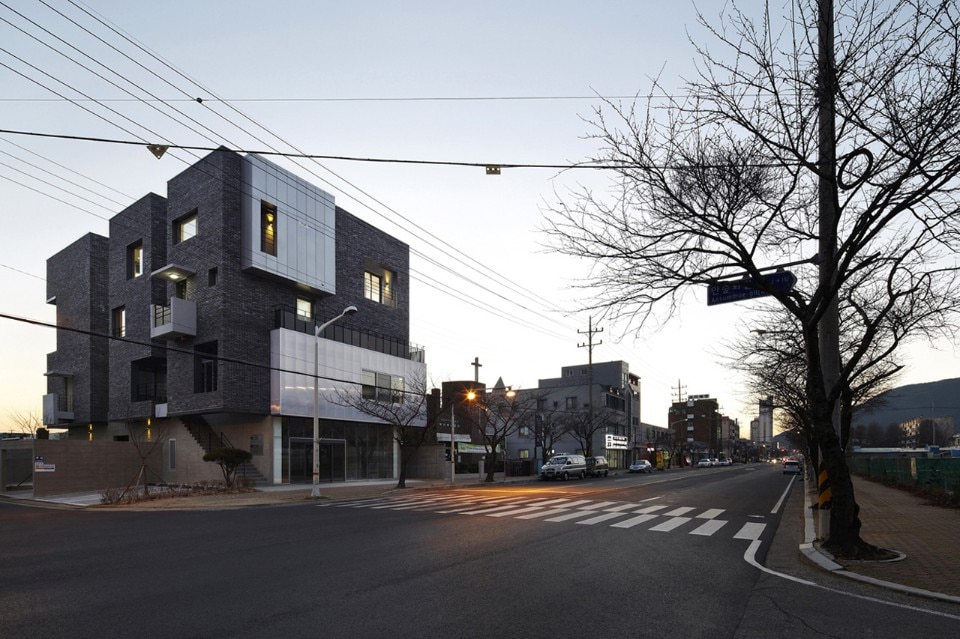A.E.A (Atelier Espace Architectes), H1115-7, Hyangchon-dong, South Korea, 2015
