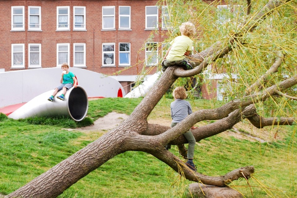 Openfabric and Dmau, Into the wild urban park and playground, The Hague, 2015