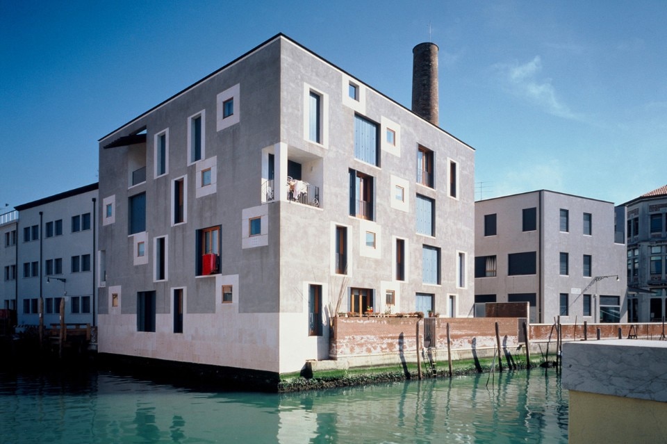 Cino Zucchi, D residential building, ex Junghans area