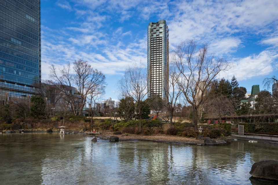 Kengo Kuma and associates, Hinoki-cho tower, quartiere speciale di Minato, Tokyo, 2018