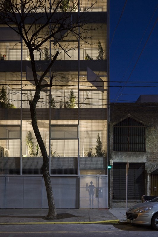 Adamo Faiden, Edificio Bonpland 2169, Buenos Aires, Argentina, 2018. Foto Javier Agustin Rojas