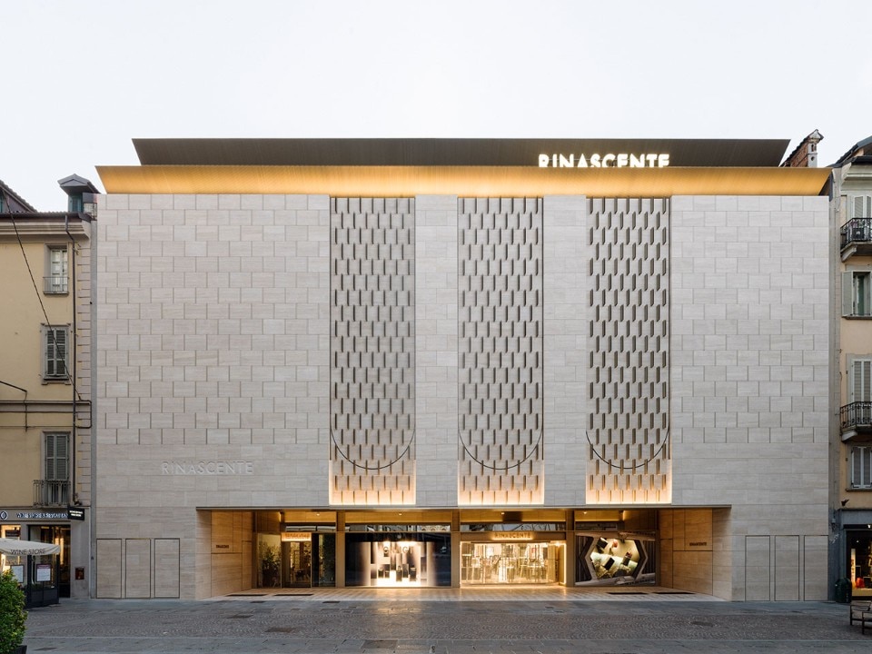 act_romegialli, Rinascente Torino, Italia, 2019. Foto Marcello Mariana act_romegialli, Rinascente Torino, Italia, 2019. Foto Marcello Mariana