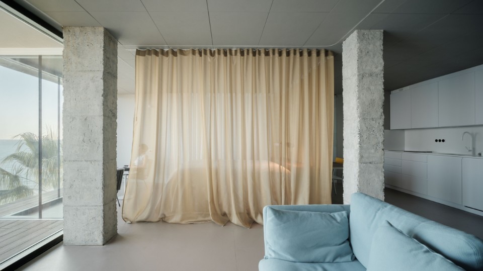 Estudio González, Torremuelle. A room with a sea view, Benalmádena, Málaga, 2019