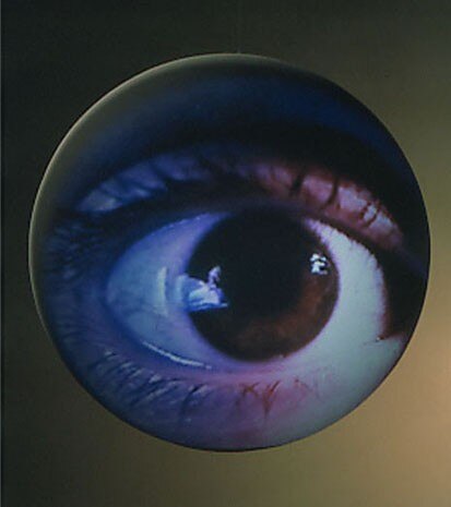 “Who’s” by Tony Oursler, 1996, symbol of the exhibition (©Tony Oursler/Metro Pictures New York)

