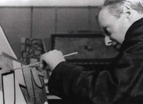Paul Klee in his studio, Kistlerweg 6 Bern, 1939 (Deposited at the Paul-Klee-Stiftung, Kunstmuseum Bern; Photo: Felix Klee; © Klee Family Estate)
