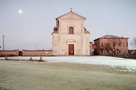 Luigi Ghirri, <i>Cittanova (Modena)</i>, 1985. Fototeca della Biblioteca Panizzi di Reggio Emilia
