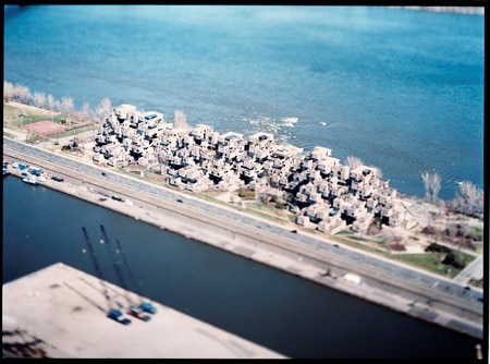 Habitat 67 (23 April 2004, 1:30 pm). Collection Centre Canadien d’Architecture / Canadian Centre for Architecture, Montréal, Gift of The Sandra and Leo Kolber Foundation © Olivo Barbieri
