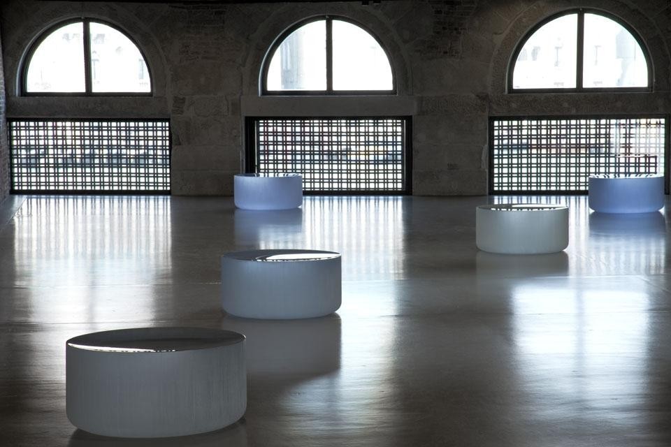 Roni Horn, <i>Well and Truly,</i> 2009-2010. Solid cast glass with as-cast surfaces on all sides, 10 parts  each 45.5 x91.5 cm. Courtesy Hauser & Wirth. © Roni Horn © Palazzo Grassi.