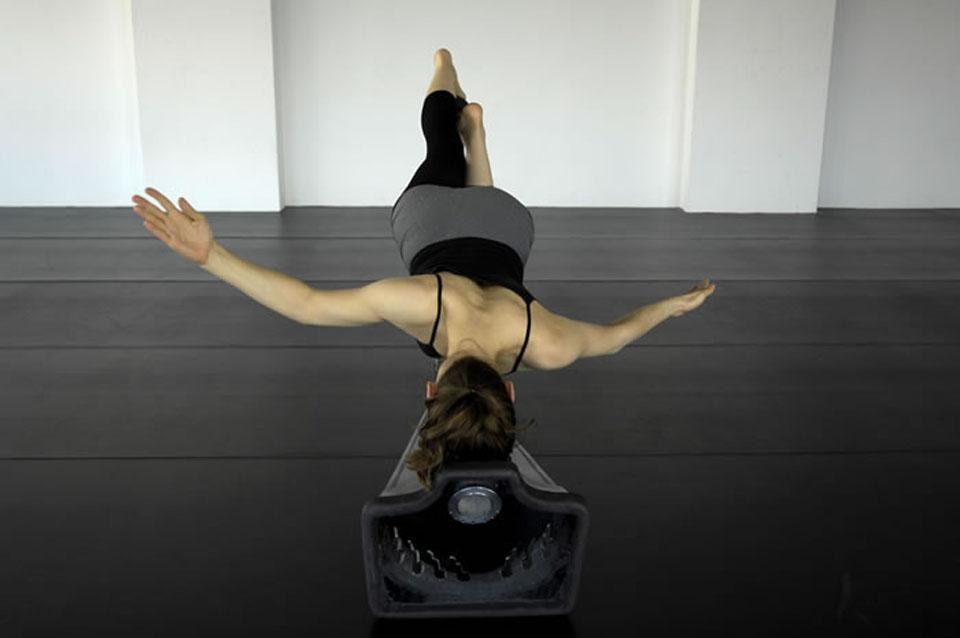 <b>Opening photo</b>: Josep Aznar, <i>Amb els peus a la lluna</i>. Photo Josep Aznar. <b>Above</b>: <i>MOV-I-MENT # 2/MINIATURES</i>. Courtesy of the Grec Festival.