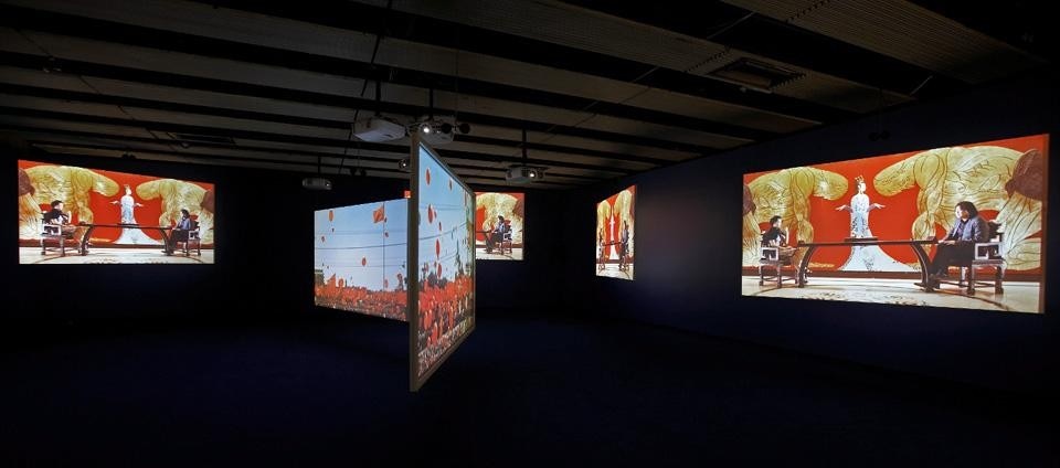 <em>Ten Thousand Waves</em>, 2010,
installation view, The Hayward Gallery, London.
Courtesy of the artist and Victoria Miro Gallery, London
<em>Ten Thousand Waves</em>, 2010,
installation view, The Hayward Gallery, London.
Courtesy of the artist and Victoria Miro Gallery, London