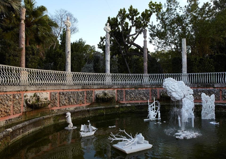 Francesco Simeti, <i>A seahorse, a caravel, and large quantities of concrete, stone, fill, topsoil, tiles, piping, trees and other plants</i>, 2012; Fountain installation view. © Vizcaya Museum and Gardens, Miami, Florida.
Francesco Simeti, <i>A seahorse, a caravel, and large quantities of concrete, stone, fill, topsoil, tiles, piping, trees and other plants</i>, 2012; Fountain installation view. © Vizcaya Museum and Gardens, Miami, Florida.