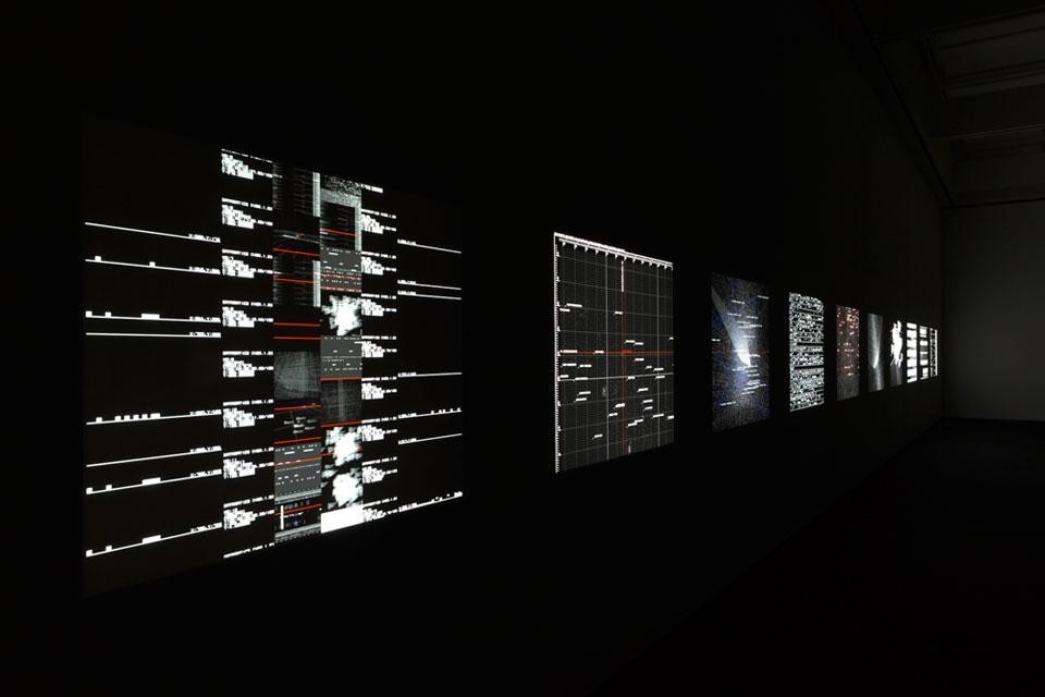 Ryoji Ikeda, <em>data.matrix</em> [nº1-10], 2009. © Ryoji Ikeda. Photo by Ryuichi Maruo